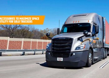The Right Accessories to Maximize Space and Utility for Solo Truckers